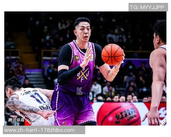 北控男篮主力中锋沈梓捷惊喜现身朝阳篮球联赛决赛日引发热议